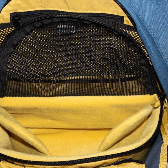 Crumpler The Sinking Barge Camera Backpack | Vintage Laptop & Everyday Backpack - Picture 5 of 10